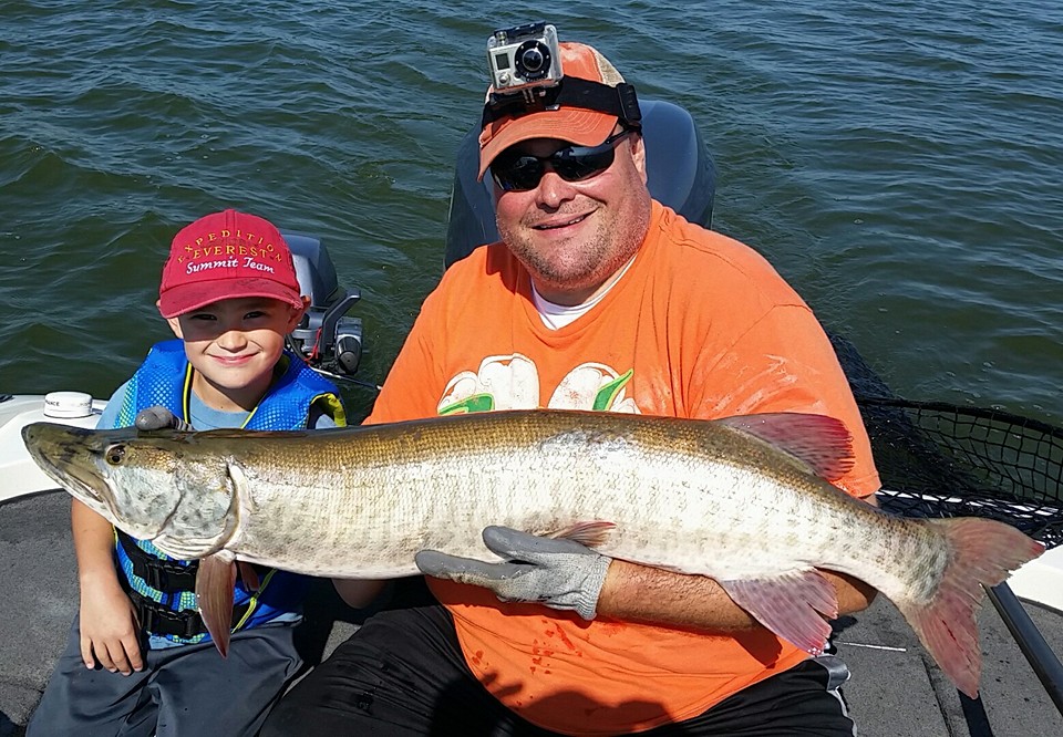 Green Bay Walleye Fishing Pictures Lake Michigan Salmon Pictures