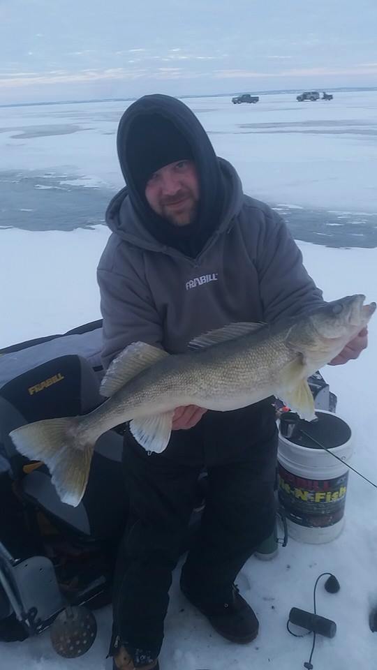 Green Bay Walleye Fishing Pictures Lake Michigan Salmon Pictures